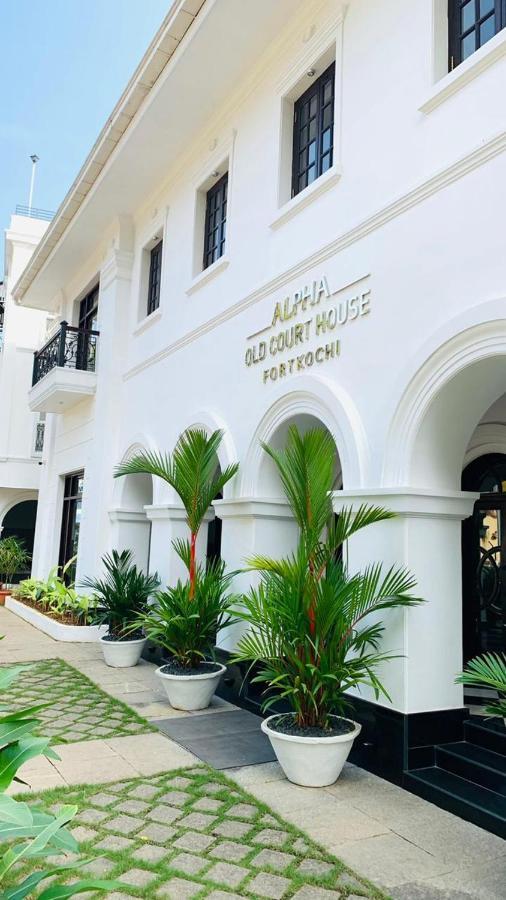 Alpha Old Court House Hotel Kochi Exterior photo
