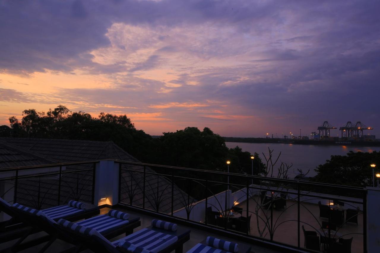 Alpha Old Court House Hotel Kochi Exterior photo