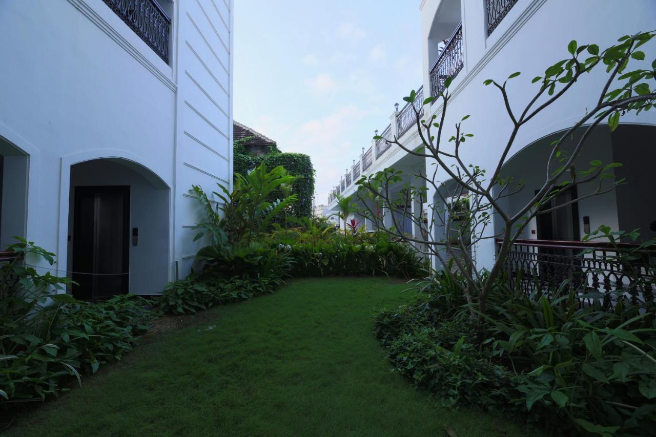 Alpha Old Court House Hotel Kochi Exterior photo