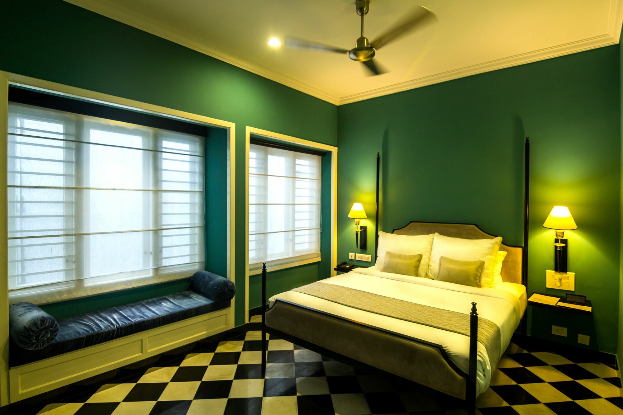 Alpha Old Court House Hotel Kochi Exterior photo